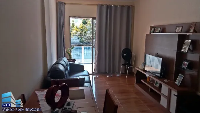Apartamento amplo com elevador no centro de Itacuruçá-RJ ( André Luiz Imóveis )