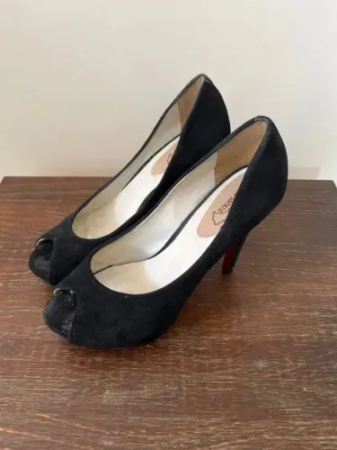 scarpin preto