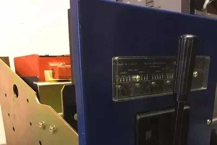 Disjuntor Beghim Tipo Dm1 - Manual - 1250 A 3 H N - Com Garantia