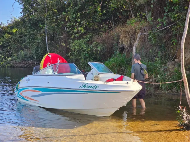 Lancha Ventura 195 pés 135 hp- troco por jet