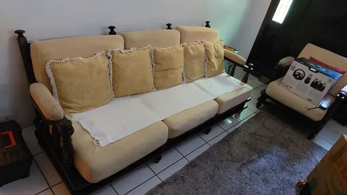 Conjunto de sala madeira maciça