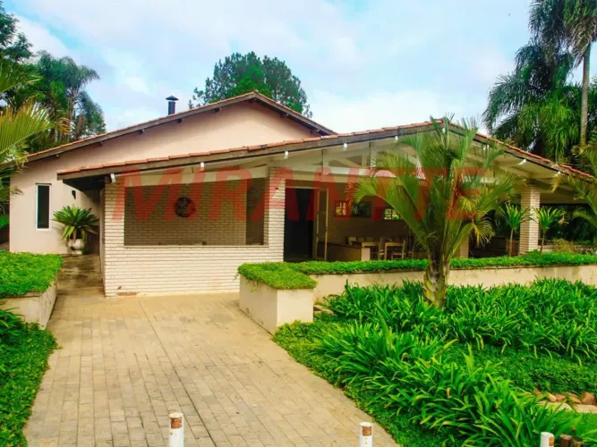 Cond. fechado de 377m² com 3 quartos em Condomínio Veleiros