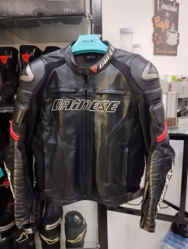 Jaqueta Dainese 54 Eur couro para Moto