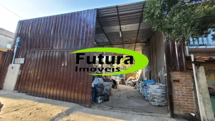 Excelente lote comercial no Barreiro (Cardoso)
