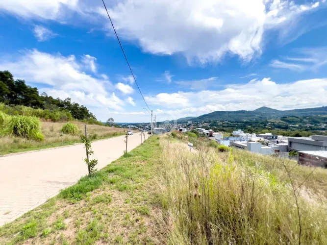 Terreno à venda em Dois Irmãos, Centro, com 306 m²