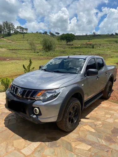 Mitsubishi L200 Tri. Outdo. GLS 2.4 CD 4X4 Die. AUT 2022