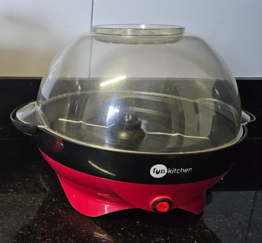 Pipoqueira Fun Kitchen vermelha 