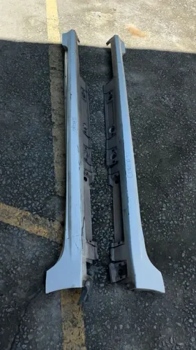 SPOILER LATERAL TOYOTA COROLLA 2024