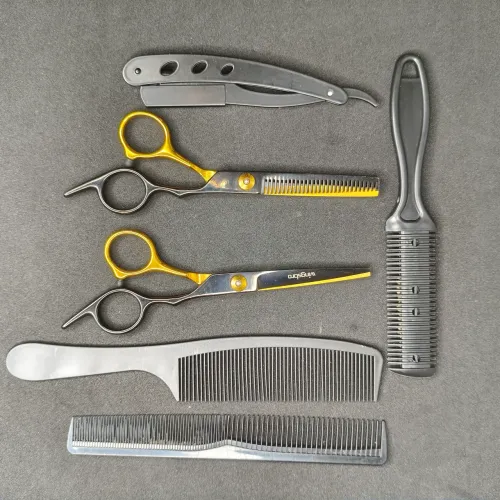 KIT DE TESOURA USADO - POUCOS DIAS DE USO