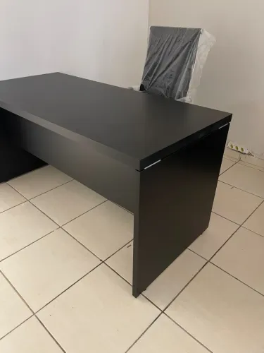 Mesa de escritório preta 1.50x0.70 - LOJA IKONMIXOFFICE 