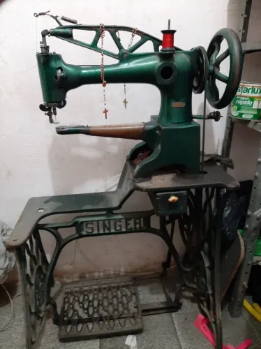 máquina de costura singer