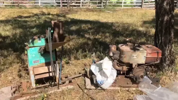 Motor Yanmar NB13 e Ensiladeira Nogueira 