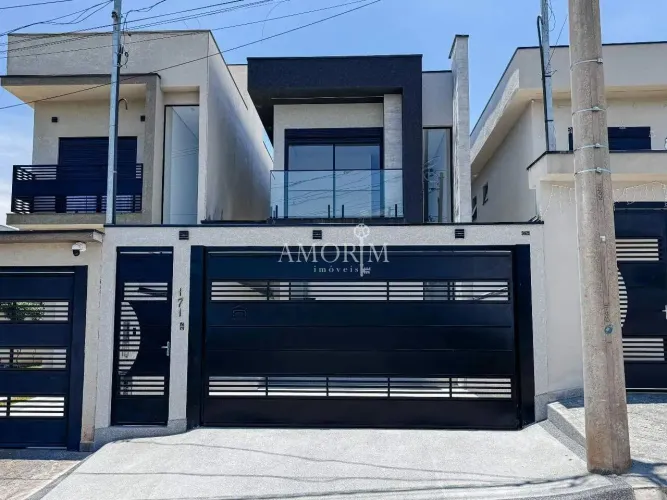 CASA EM CONDOMÍNIO À VENDA COM 3 QUARTOS 1 SUÍTE E 2 VAGAS EM SANTANA DE PARNAÍBA/SP