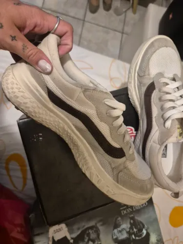 VANS BEGE
