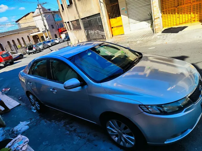 Kia Motors Cerato 1.6 16V Mec. 2013