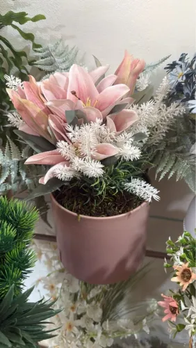 Arranjo de Flores Artificiais para Decoração