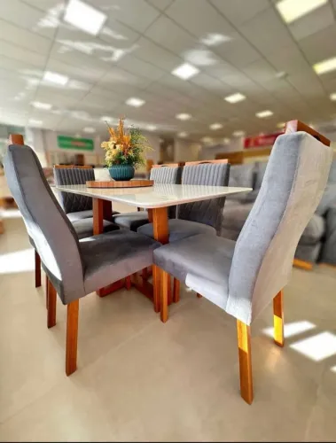 Mesa em PROMOÇÃO cadeiras EXCLUSIVAS