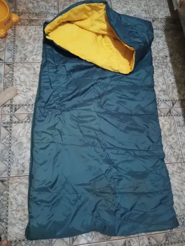 Saco de Dormir Camping Verde e Amarelo