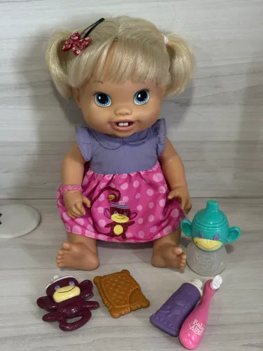 Boneca Baby Alive Meus Primeiros Dentinhos 