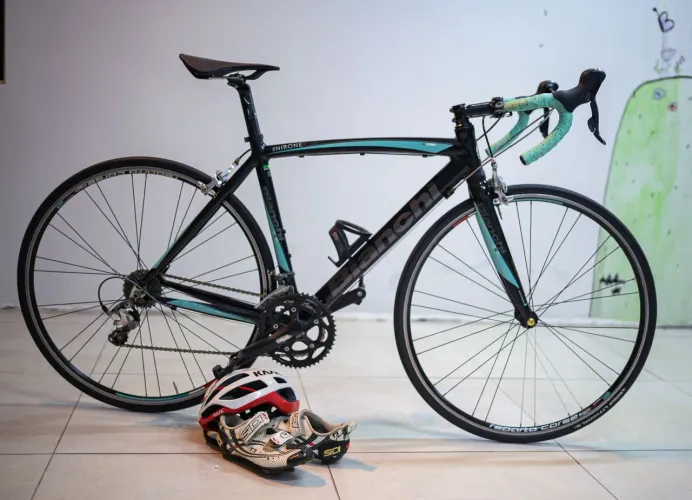 Bike Road Bianchi via nirone 7 