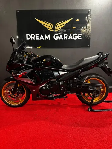 SUZUKI GSX 650 F