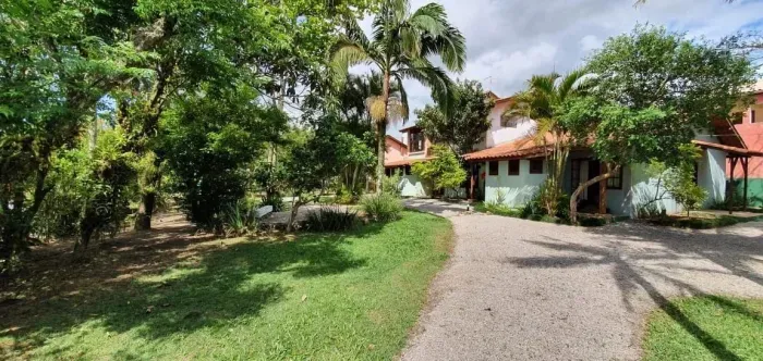 Pousada COMERCIAL em GAROPABA - SC, Praia Ferrugem