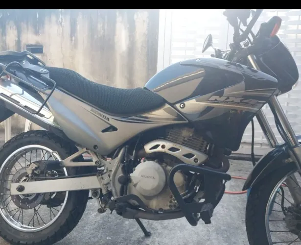 VENDO FALCON MUITO CONSERVADA