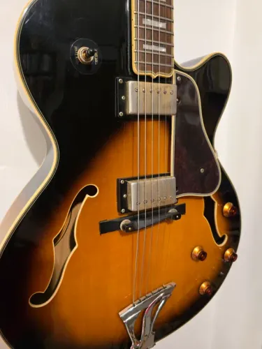 Guitarra Epiphone Emperor II Semi Acustica