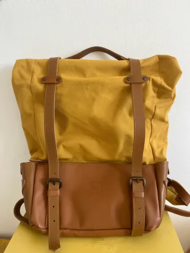 Mochila Beatnik Couro legítimo e tecido impermeável