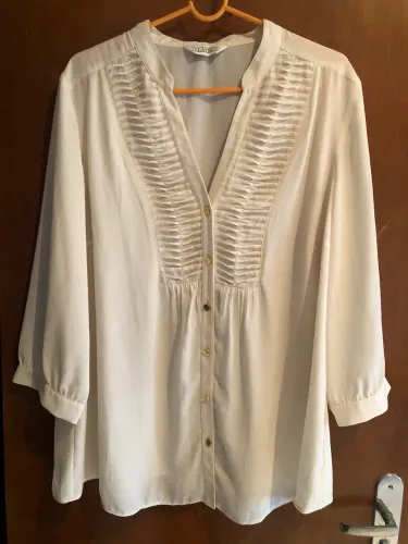 Blusas c/ mangas longas 46/48