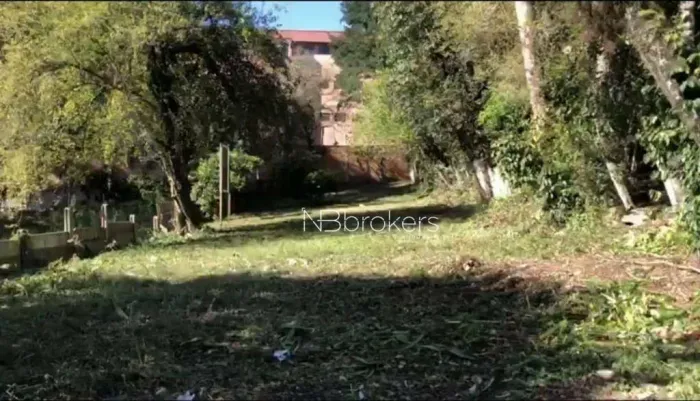 OPORTUNIDADE IMPERDÍVEL: TERRENO ZR4 NO CABRAL!