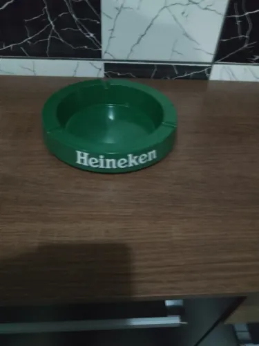 Cinzeiro vintage gigante em plástico tipo acrílico grosso