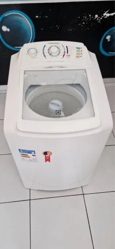 Máquina de Lavar Electrolux 10 kg - Turbo Capacidade