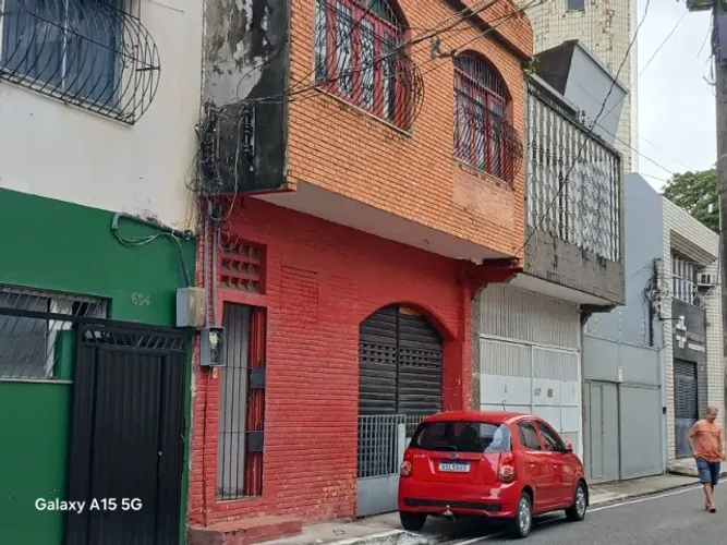Vende-se Casa Comercial