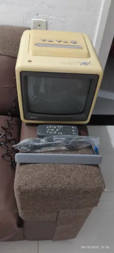 Tv Semp 10 polegadas com av 1022 tubo