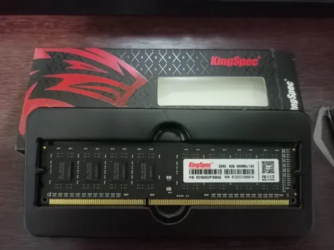 Memória RAM DDR3 1600Mhz 4GB - Kingspec