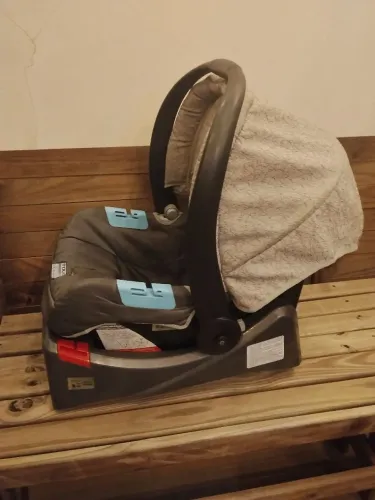 Bebê conforto com base