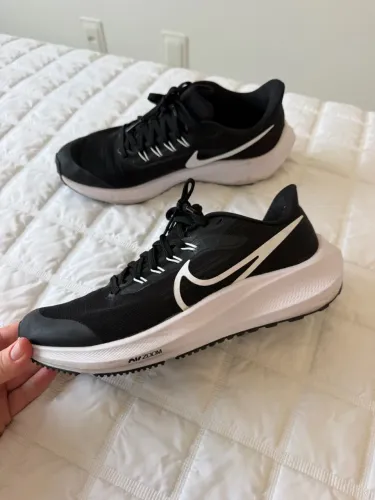 Tênis Nike Air Zoom 35