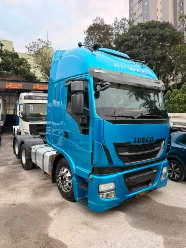 Iveco Stralis 440 2019 6x2 Cegonha