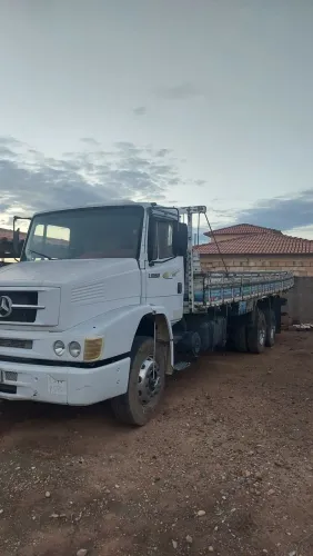Mercedes-Benz L 1620 Ano 2004 Trucado - Mecânica boa e Doc em dia