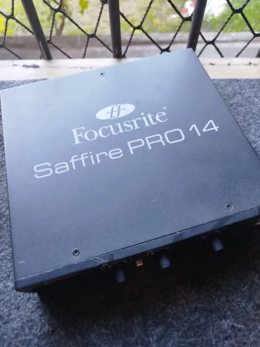 Controladora Focusrite saffire pro 14 