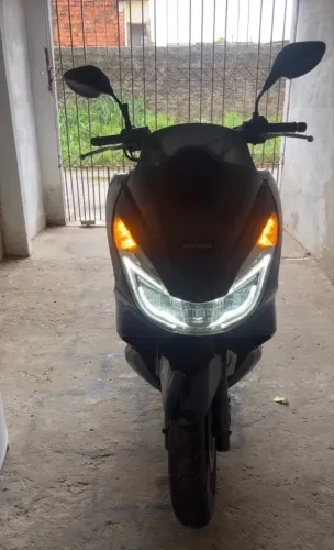 Vendo ou troco essa linda pcx