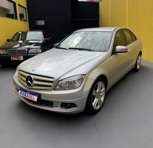Mercedes-Benz C-180 CGI Classic 1.8 16V 156cv Aut. 2011