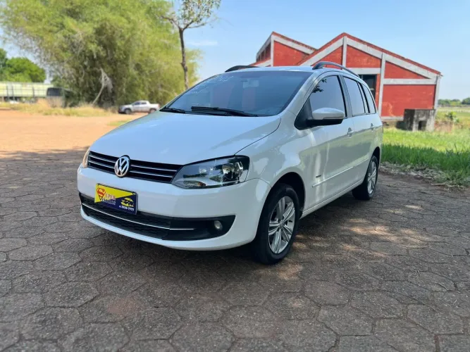 Volkswagen Spacefox 1.6/ 1.6 Trend Total Flex 8V 5P 2014