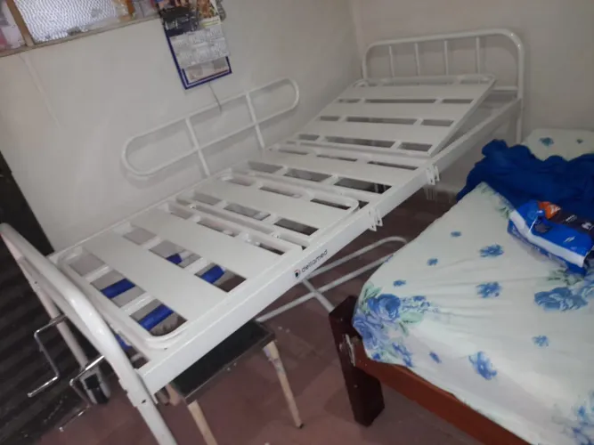Vendo cama hospitalar+kit colchão pneumático bicolt