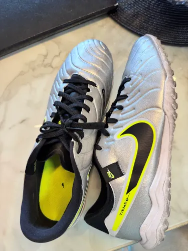 Chuteira Nike Tiempo 10 Pro Society