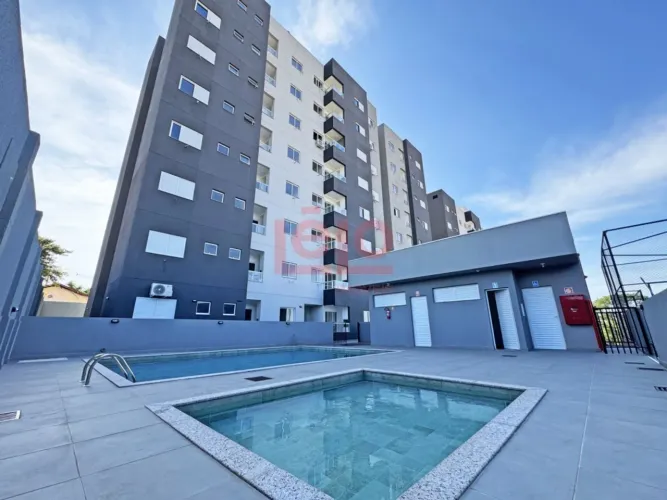 Apartamento semi mobiliado para alugar no Residencial Parque do Japão em Maringá com suíte