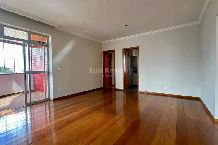 Apartamento à venda no bairro Santa Cruz