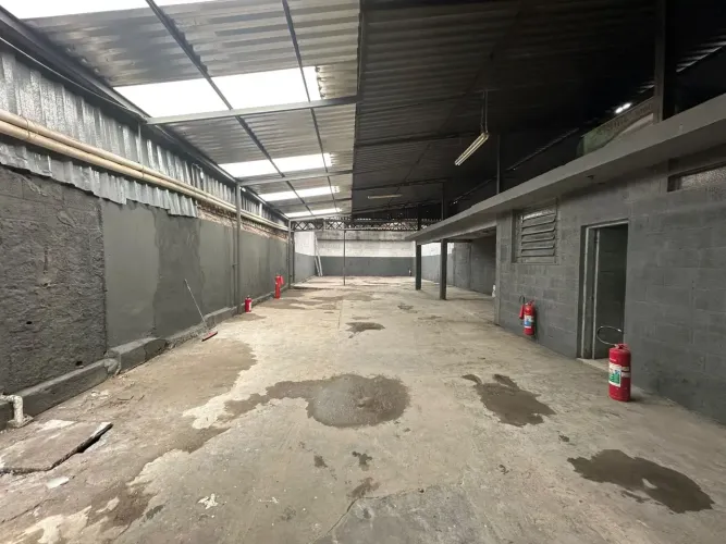 galpão para aluguel 500 m² em Vila Santa Catarina - São Paulo - SP