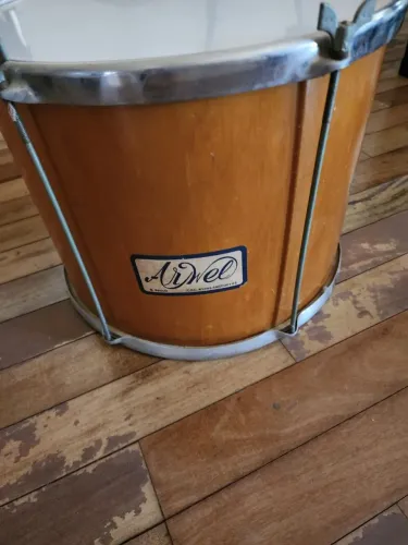 Tambor Artmel Percussão - Madeira - Pele sintética - 37cm